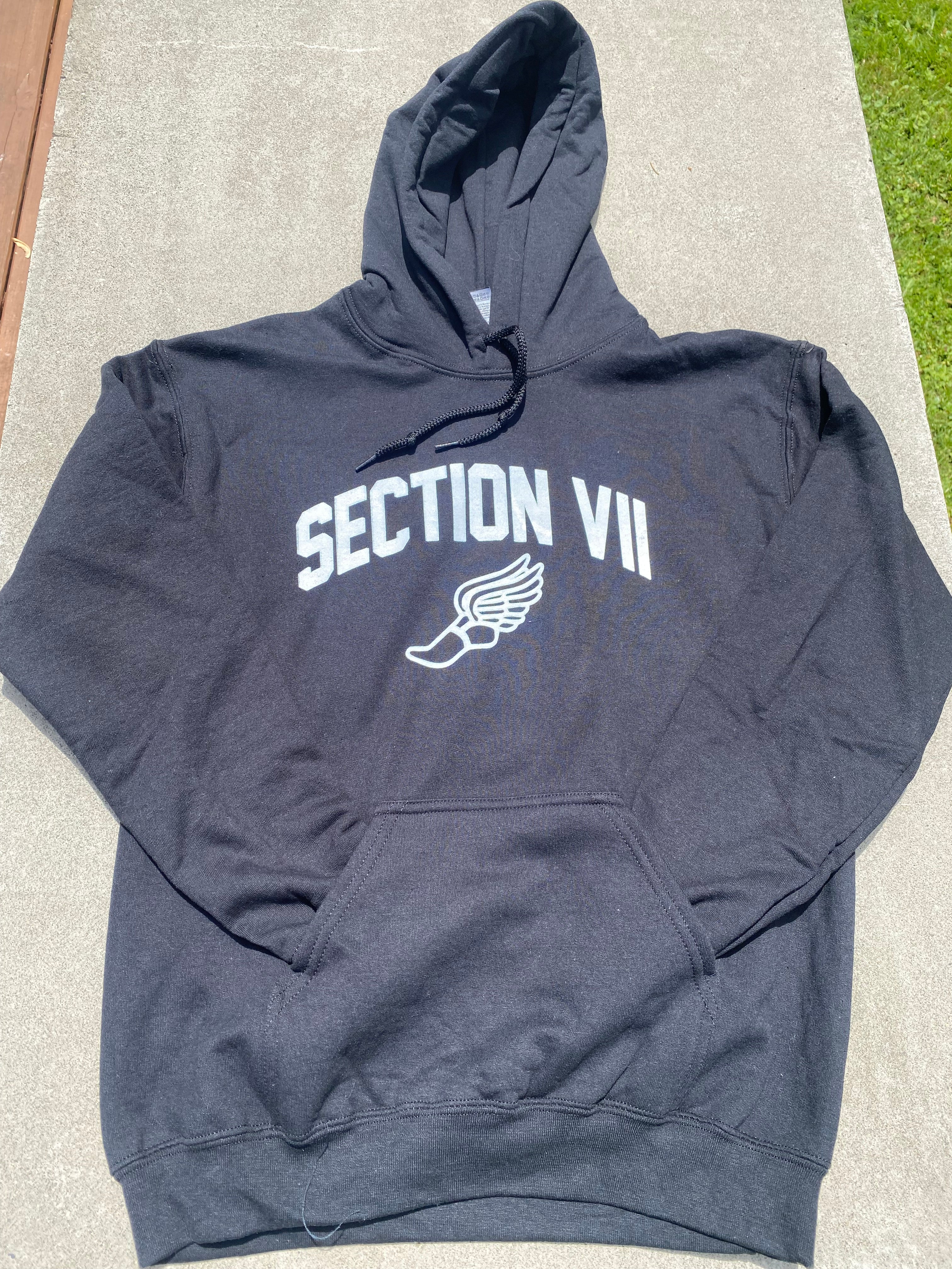 Arched Foot Gildan® Heavy Blend™ Hooded Sweatshirt ITF25